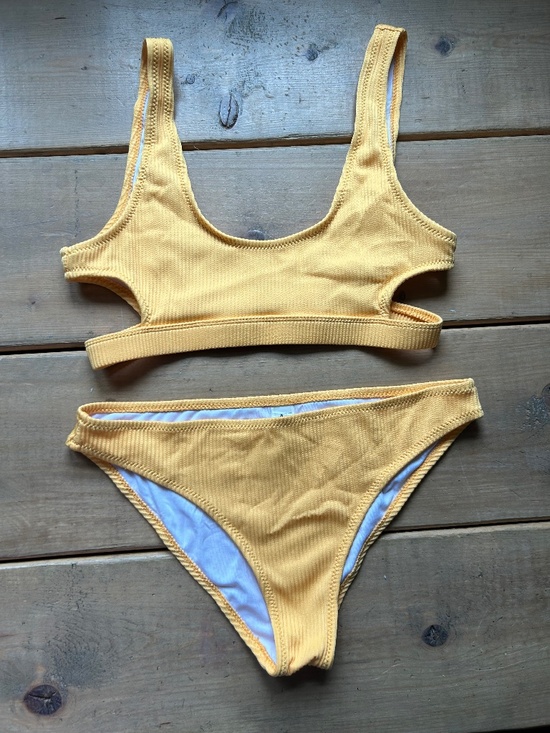 Cupshe Other - Yellow cupshe bikini, like new